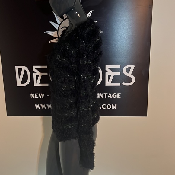 Black fluffy jumper size 12 - Picture 3 of 7